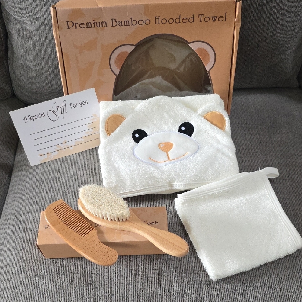 Premium Bamboo Hooded Baby Towel Set By Kermode, New In Box, Boy Or Girl.